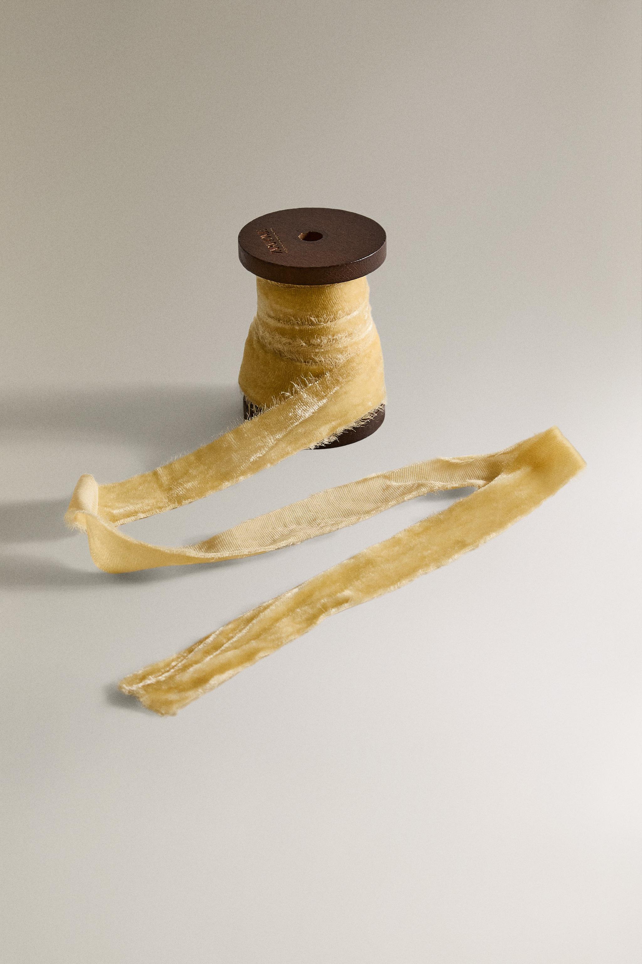 FRAYED VELVET CHRISTMAS GIFT WRAPPING RIBBON